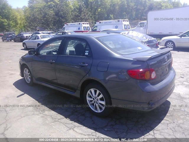 1NXBU4EE7AZ376256 - 2010 TOYOTA COROLLA S/LE/XLE ნაცრისფერი ფოტო 3