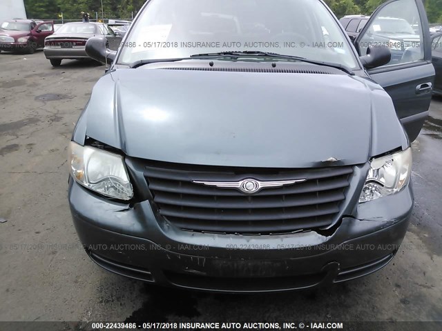 1A4GP45R96B691691 - 2006 CHRYSLER TOWN & COUNTRY  GREEN photo 6