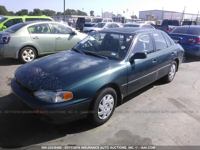 4T1BG12K5TU800391 - 1996 TOYOTA CAMRY DX/LE/XLE GREEN photo 2