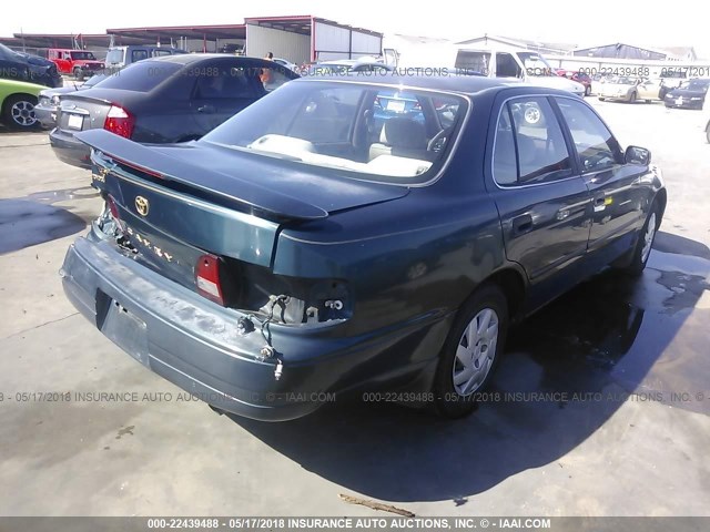 4T1BG12K5TU800391 - 1996 TOYOTA CAMRY DX/LE/XLE GREEN photo 4