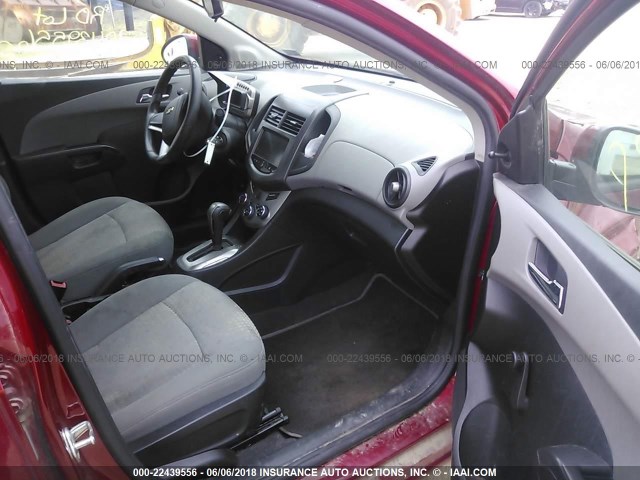 1G1JA5SH9D4248952 - 2013 CHEVROLET SONIC LS წითელი ფოტო 5