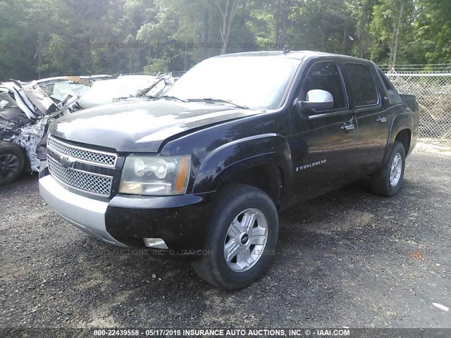 3GNFK12317G250619 - 2007 CHEVROLET AVALANCHE K1500 BLACK photo 2