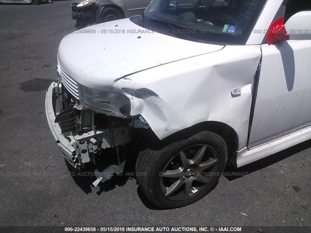 JTLKT324964050662 - 2006 TOYOTA SCION XB WHITE photo 6