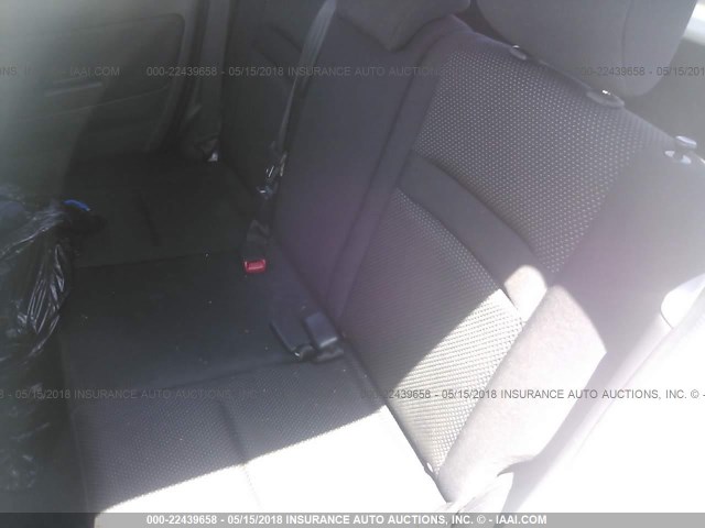 JTLKT324964050662 - 2006 TOYOTA SCION XB WHITE photo 8