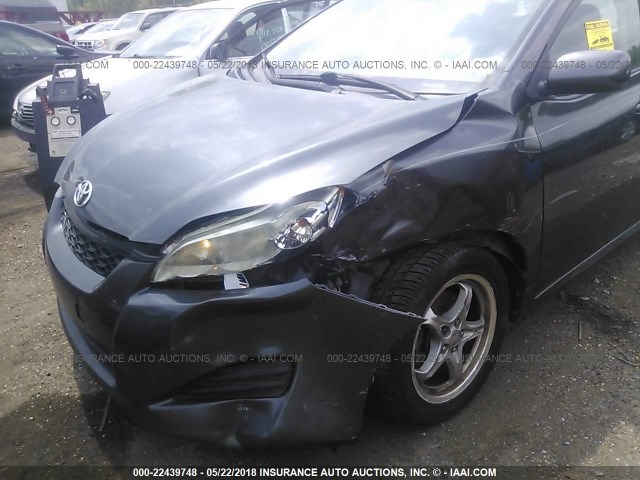 2T1KU40E89C106800 - 2009 TOYOTA COROLLA MATRIX  GRAY photo 6