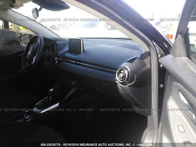 3MYDLBZV7GY107762 - 2016 TOYOTA SCION IA BLACK photo 5