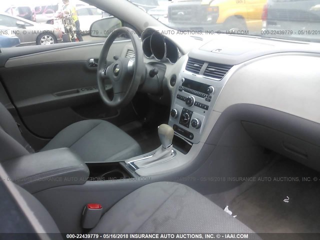 1G1ZG57B79F116354 - 2009 CHEVROLET MALIBU LS შავი ფოტო 5