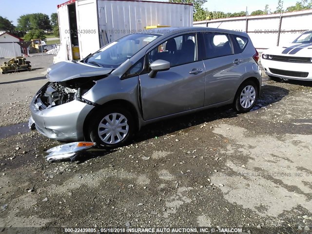 3N1CE2CP0FL358569 - 2015 NISSAN VERSA NOTE S/S PLUS/SV/SL/SR GRAY photo 2