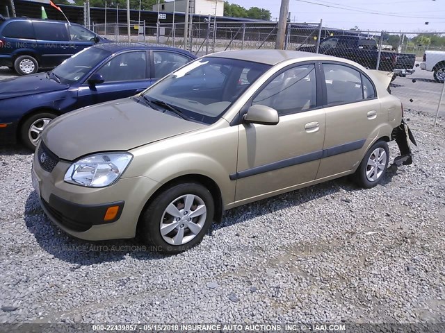 KNADE123986327714 - 2008 KIA RIO LX/SX GOLD photo 2