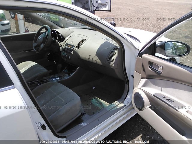 1N4AL11D16N428325 - 2006 NISSAN ALTIMA S/SL WHITE photo 5