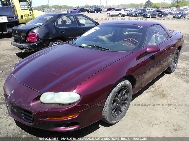 2G1FP22K812104583 - 2001 CHEVROLET CAMARO BURGUNDY photo 2