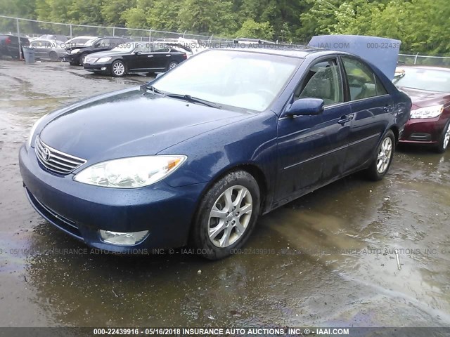 4T1BF30KX6U112831 - 2006 TOYOTA CAMRY LE/XLE/SE ლურჯი ფოტო 2