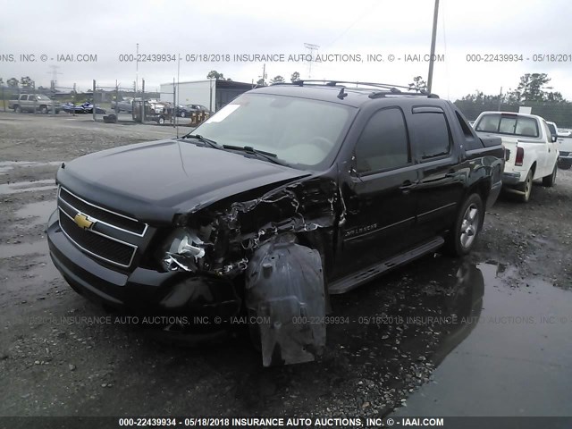 3GNMCFE0XCG136793 - 2012 CHEVROLET AVALANCHE LT BLACK photo 2