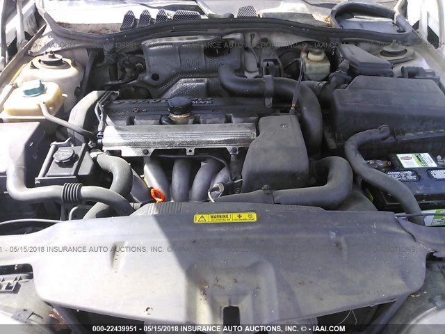 YV1LS5378W1510249 - 1998 VOLVO S70 T5 TURBO WHITE photo 10