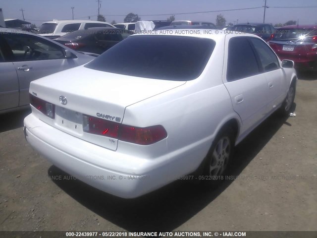 JT2BF22K410335760 - 2001 TOYOTA CAMRY CE/LE/XLE 白色 照片 4