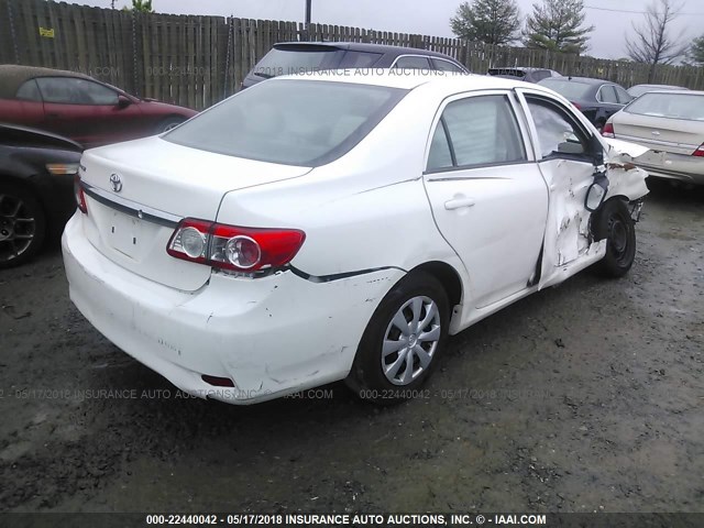 2T1BU4EE8DC097310 - 2013 TOYOTA COROLLA S/LE WHITE photo 4