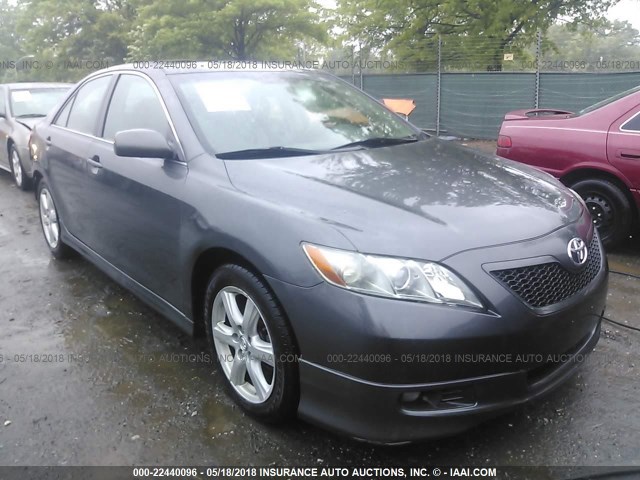 4T1BK46K18U062333 - 2008 TOYOTA CAMRY LE/XLE/SE ნაცრისფერი ფოტო 1