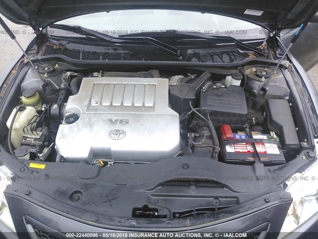 4T1BK46K18U062333 - 2008 TOYOTA CAMRY LE/XLE/SE ნაცრისფერი ფოტო 10