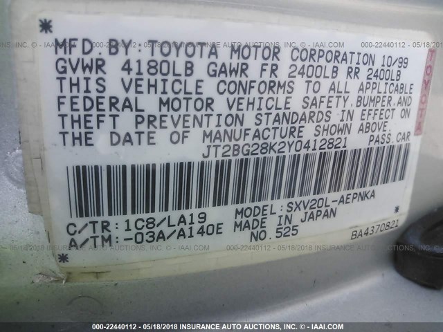 JT2BG28K2Y0412821 - 2000 TOYOTA CAMRY LE/XLE Silber Foto 9