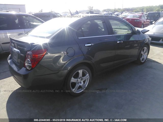 1G1JE5SB8D4119195 - 2013 CHEVROLET SONIC LTZ GRAY photo 4