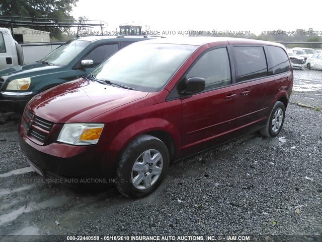 2D4RN4DE4AR107634 - 2010 DODGE GRAND CARAVAN SE RED photo 2