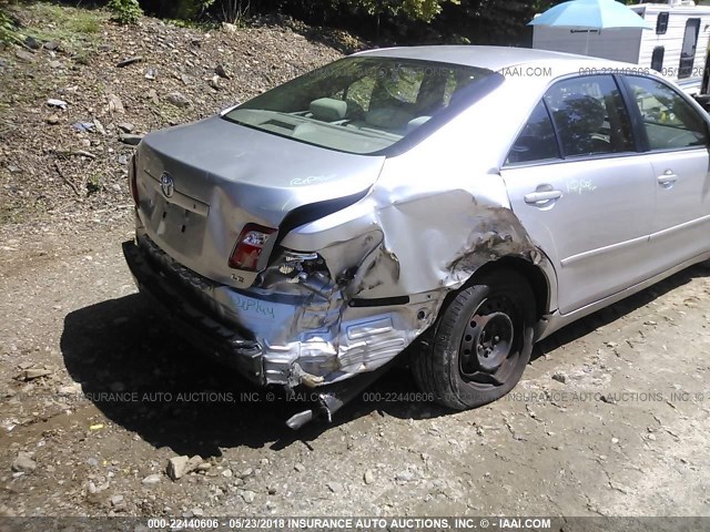 JTNBE46K573076828 - 2007 TOYOTA CAMRY NEW GENERAT CE/LE/XLE/SE SILVER photo 4