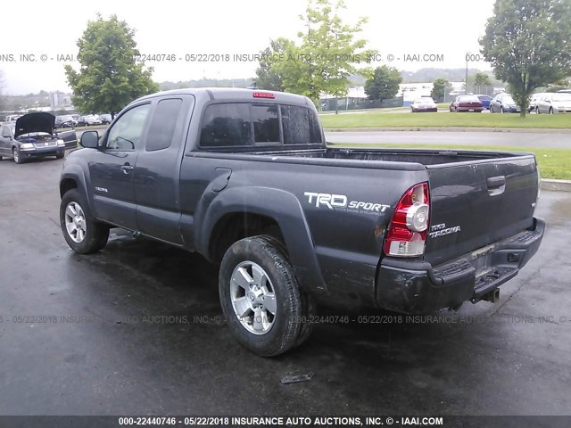 5TFUU4EN8FX114510 - 2015 TOYOTA TACOMA ACCESS CAB/TRD PRO GRAY photo 3