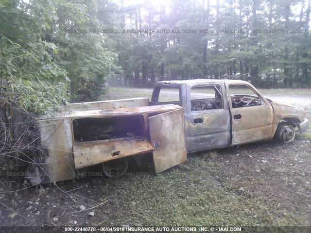 1GBJC33D56F224354 - 2006 CHEVROLET SILVERADO C3500 WHITE photo 4