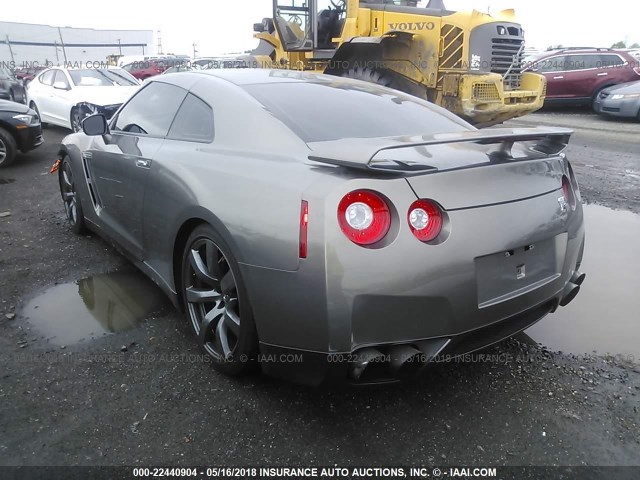 JN1AR54F09M251860 - 2009 NISSAN GT-R PREMIUM GRAY photo 3