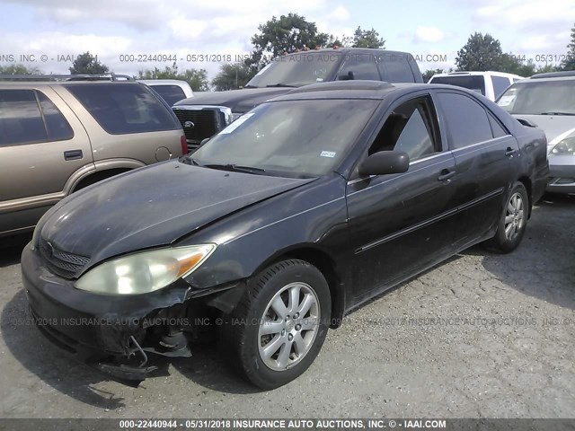 JTDBF32K820009684 - 2002 TOYOTA CAMRY LE/XLE/SE შავი ფოტო 2