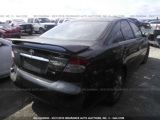 JTDBF32K820009684 - 2002 TOYOTA CAMRY LE/XLE/SE შავი ფოტო 4