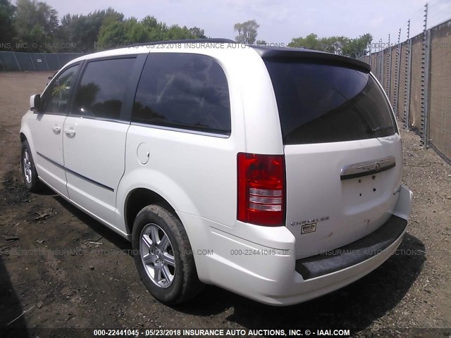 2A4RR5D10AR500819 - 2010 CHRYSLER TOWN & COUNTRY TOURING WHITE photo 3