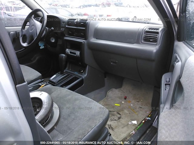 4S6CK58W9X4414574 - 1999 HONDA PASSPORT EX/LX Արծաթագույն լուսանկար 8