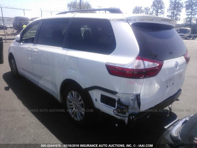 5TDYK3DC2GS723228 - 2016 TOYOTA SIENNA XLE/LIMITED WHITE photo 3