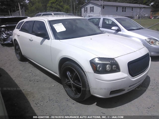 2D4FV47T77H666557 - 2007 DODGE MAGNUM SE WHITE photo 1