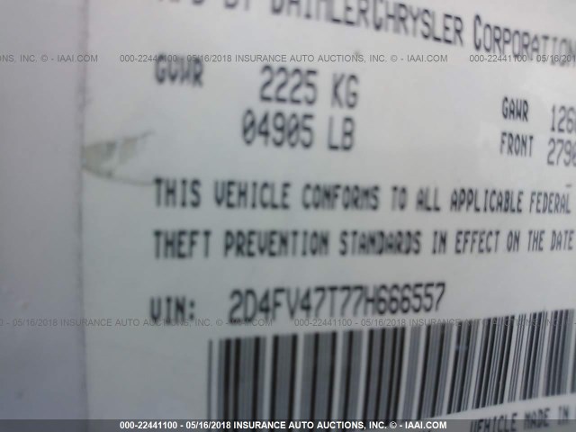 2D4FV47T77H666557 - 2007 DODGE MAGNUM SE WHITE photo 9