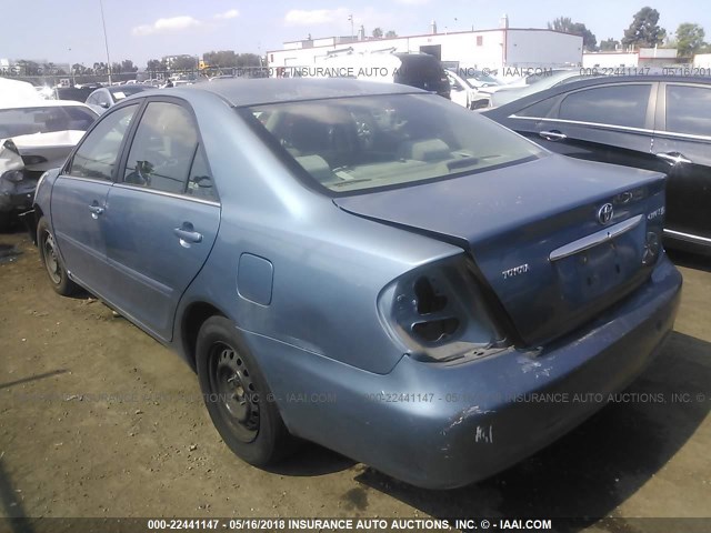 4T1BE32K14U879853 - 2004 TOYOTA CAMRY LE/XLE/SE ღია ლურჯი ფოტო 3