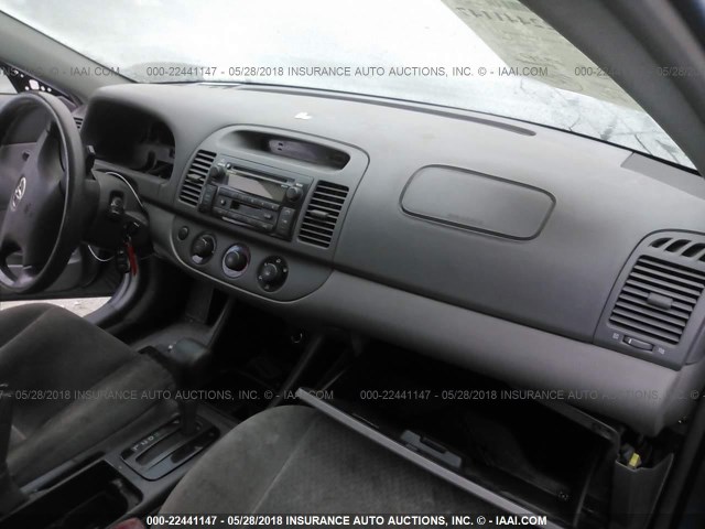 4T1BE32K14U879853 - 2004 TOYOTA CAMRY LE/XLE/SE ღია ლურჯი ფოტო 5