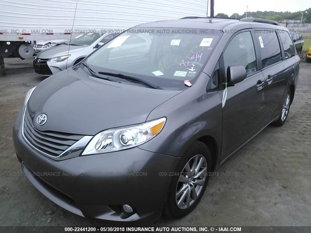 5TDYK3DC6ES447410 - 2014 TOYOTA SIENNA XLE/LIMITED GRAY photo 2