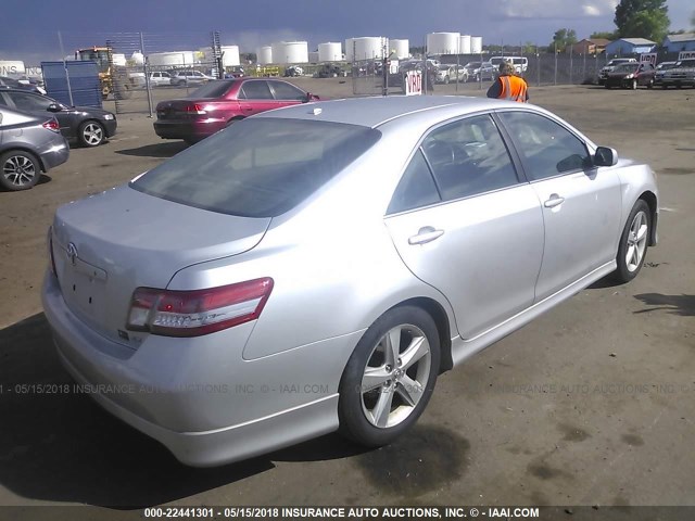 4T1BF3EK1BU189364 - 2011 TOYOTA CAMRY SE/LE/XLE 银色 照片 4