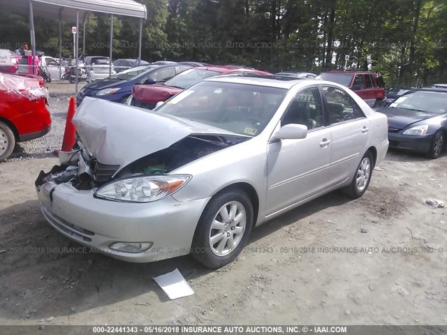 4T1BE30KX4U299861 - 2004 TOYOTA CAMRY LE/XLE/SE SILVER photo 2