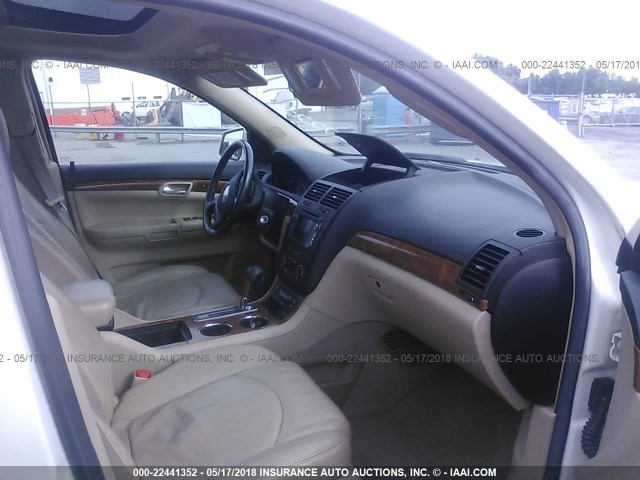 5GZEV33708J272229 - 2008 SATURN OUTLOOK XR/TOURING 白色 照片 5