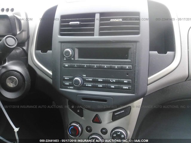 1G1JA5SH6F4201509 - 2015 CHEVROLET SONIC LS RED photo 6