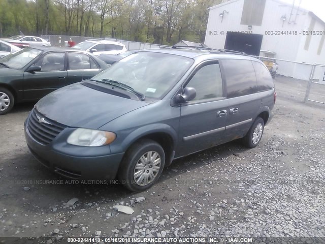 1A4GP45R96B706335 - 2006 CHRYSLER TOWN & COUNTRY  GREEN photo 2