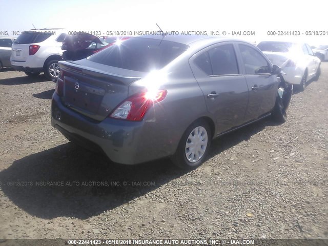 3N1CN7AP0HL847962 - 2017 NISSAN VERSA S/S PLUS/SV/SL GRAY photo 4