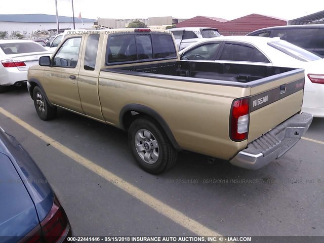 1N6DD26S5WC317660 - 1998 NISSAN FRONTIER KING CAB XE/KING CAB SE GOLD photo 3