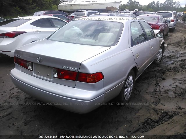 4T1BG22KX1U115483 - 2001 TOYOTA CAMRY CE/LE/XLE GOLD photo 4