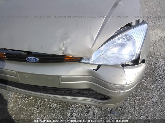 1FAFP33P51W129114 - 2001 FORD FOCUS LX GOLD photo 6