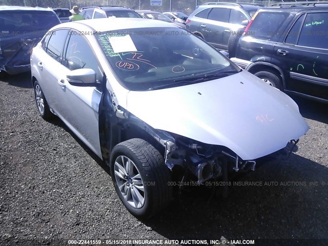 1FAHP3H28CL349826 - 2012 FORD FOCUS SEL SILVER photo 1