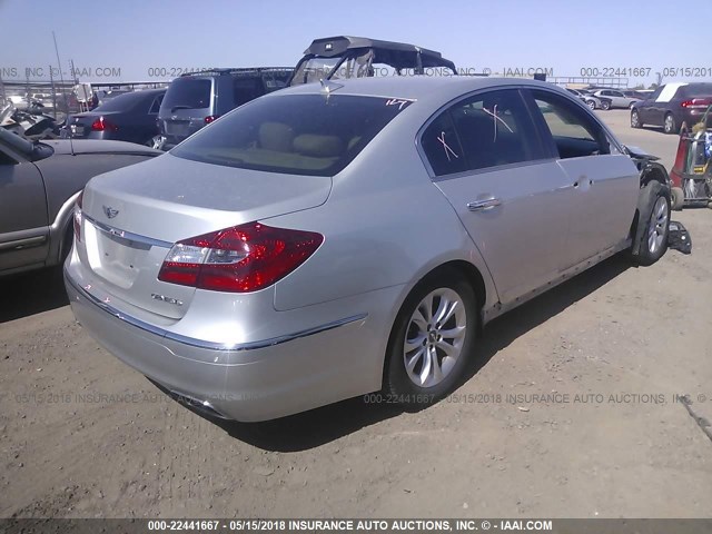 KMHGC4DD3DU226411 - 2013 HYUNDAI GENESIS 3.8L SILVER photo 4